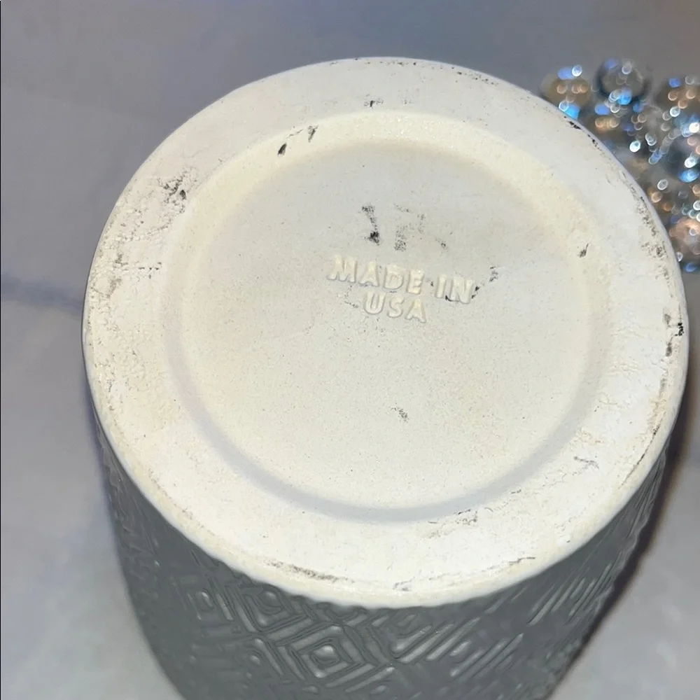 Cream Elegant Pottery Plant Textured Vase